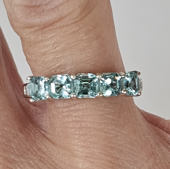 Genuine 5 Stone Apatite Ring Sterling Silver Rhodium Overlay Size 7! New - Picture 14 of 14
